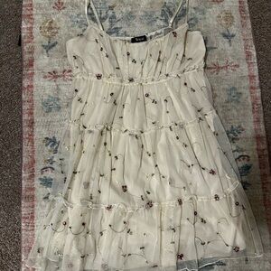 Trixxi Cream Floral Lace Dress